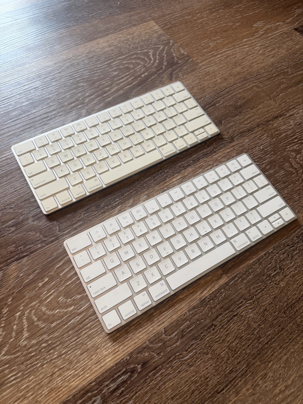Apple Magic Keyboard A1644 Wireless Bluetooth Rechargeable Silver White (2)